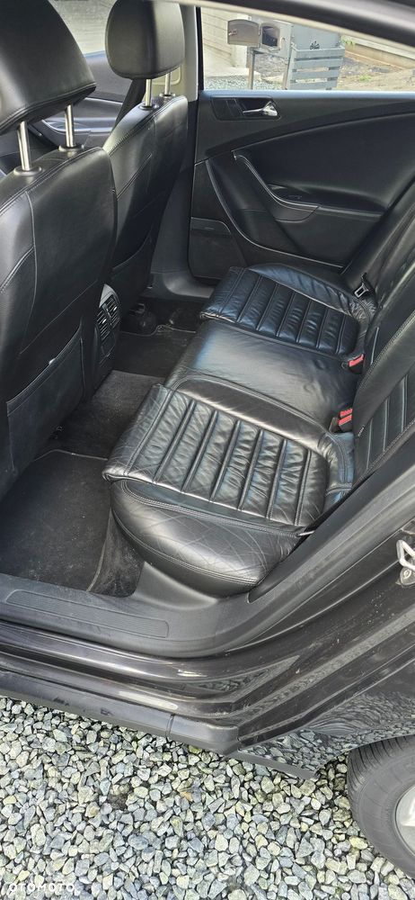 Volkswagen Passat - 14