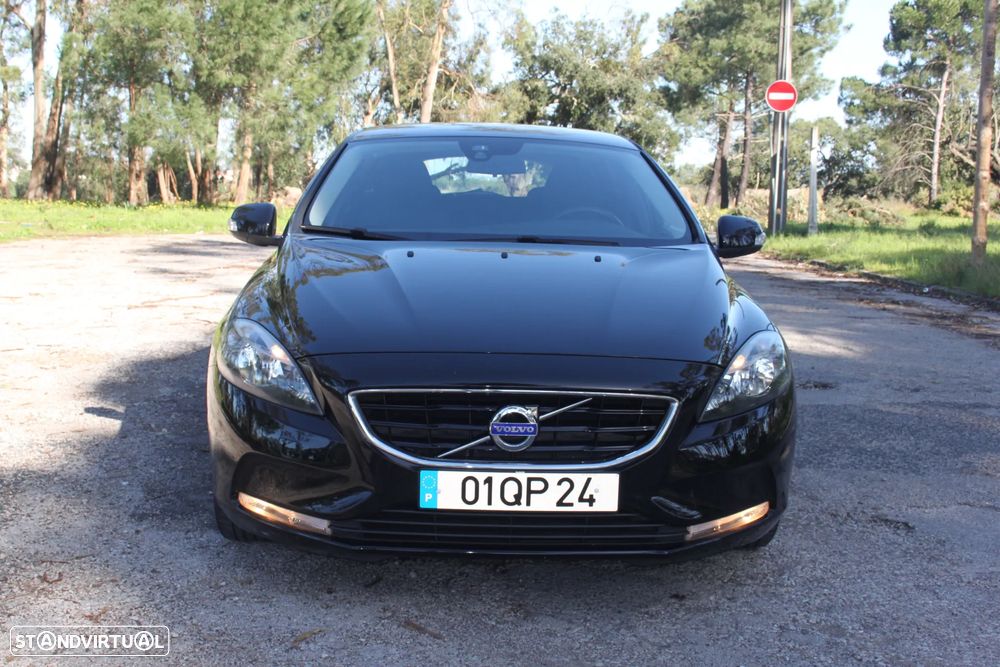 Volvo V40 2.0 D2 Momentum Eco - 27