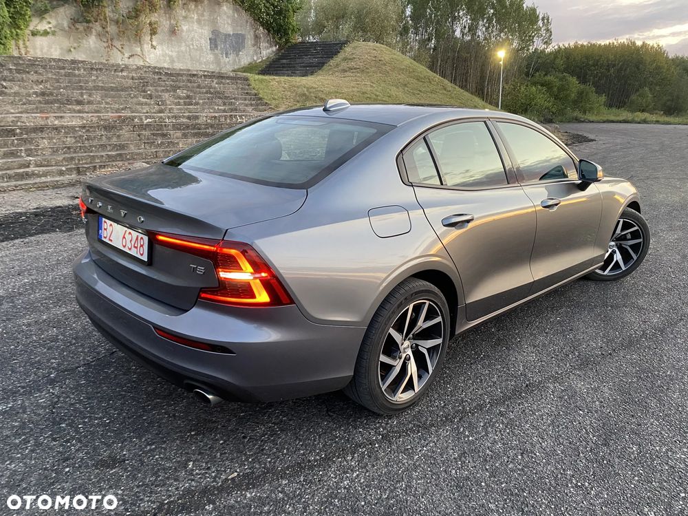 Volvo S60 T5 AWD Momentum Pro - 10