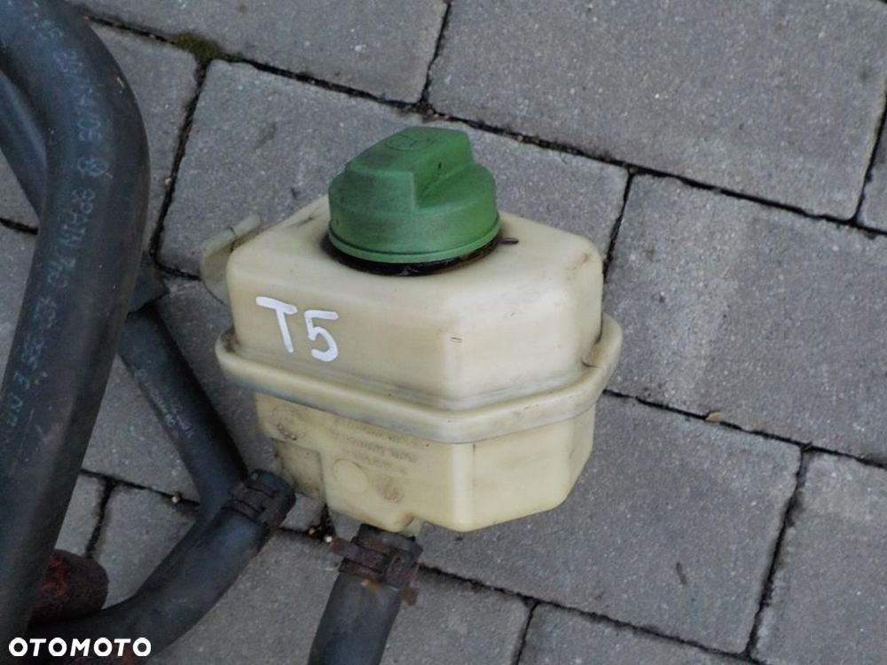 VW T5 ZBIORNICZEK PŁYNU WSPOMAGANIA - 1