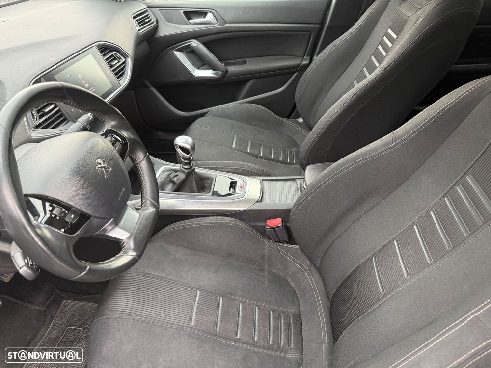 Peugeot 308 SW 1.6 e-HDi Active J17 - 13