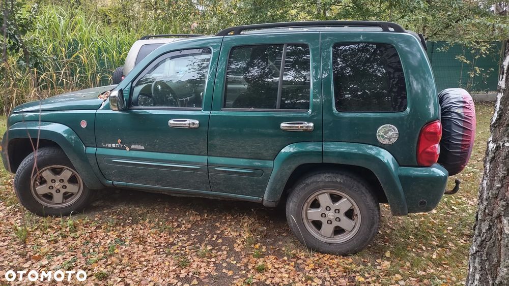Jeep Liberty 3.7 4x4 - 9