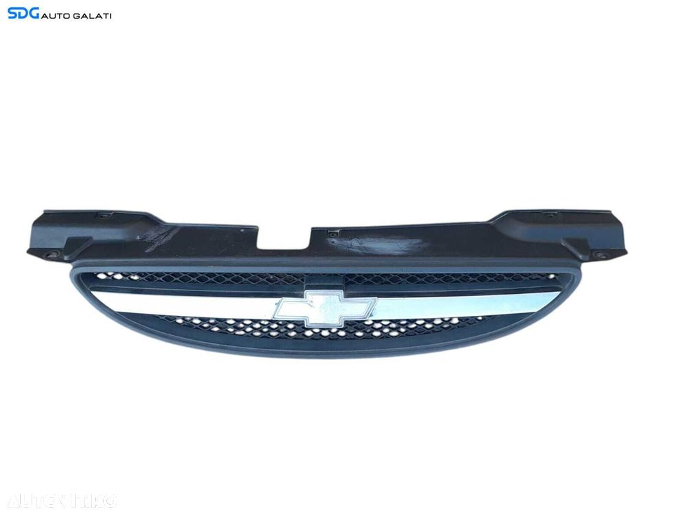 Grila Centrala cu Emblema Sigla de pe Bara Spoiler Fata Chevrolet Aveo 2003 - 2008 Cod 96492235 [N1112] - 7