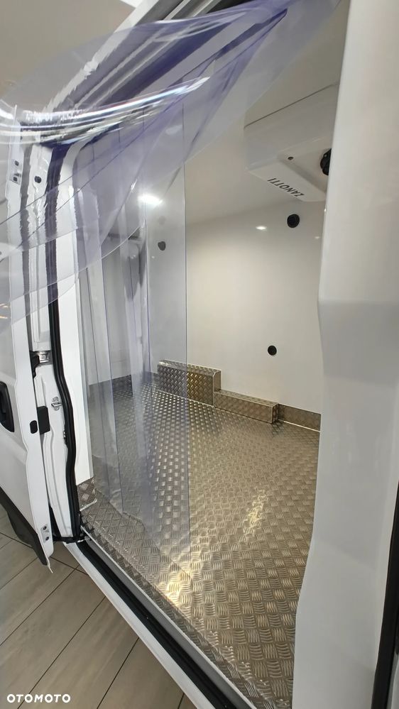 Toyota Proace MAX - 15