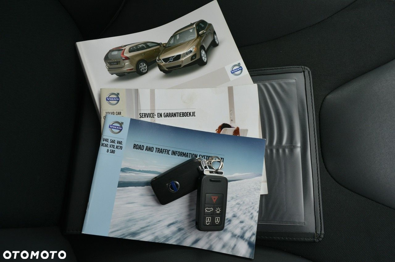 Volvo XC 60 D4 Geartronic Momentum - 40