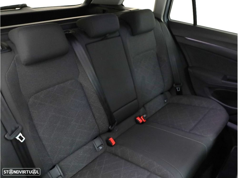 VW Golf Variant 2.0 TDi Life - 15