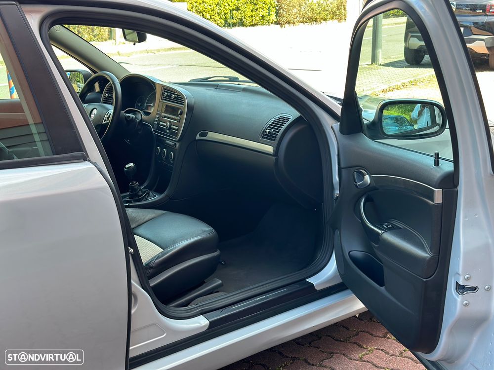 Saab 9-3 Sport Hatch 1.9 TiD DPF Vector - 5
