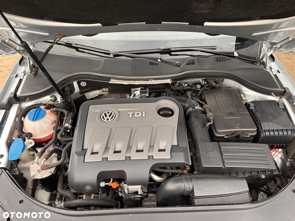 Volkswagen Passat 2.0 TDI BlueMotion Technology Comfortline - 21