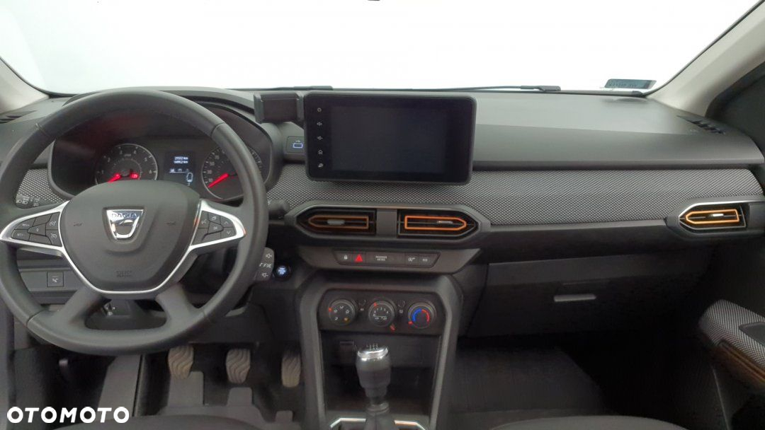 Dacia Sandero - 11