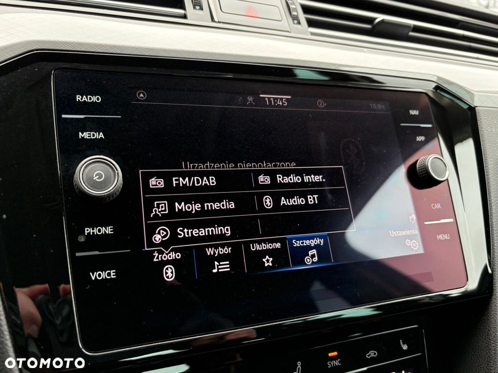 Volkswagen Passat - 32