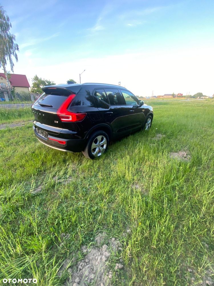 Volvo XC 40 D3 AWD Momentum Pro - 3