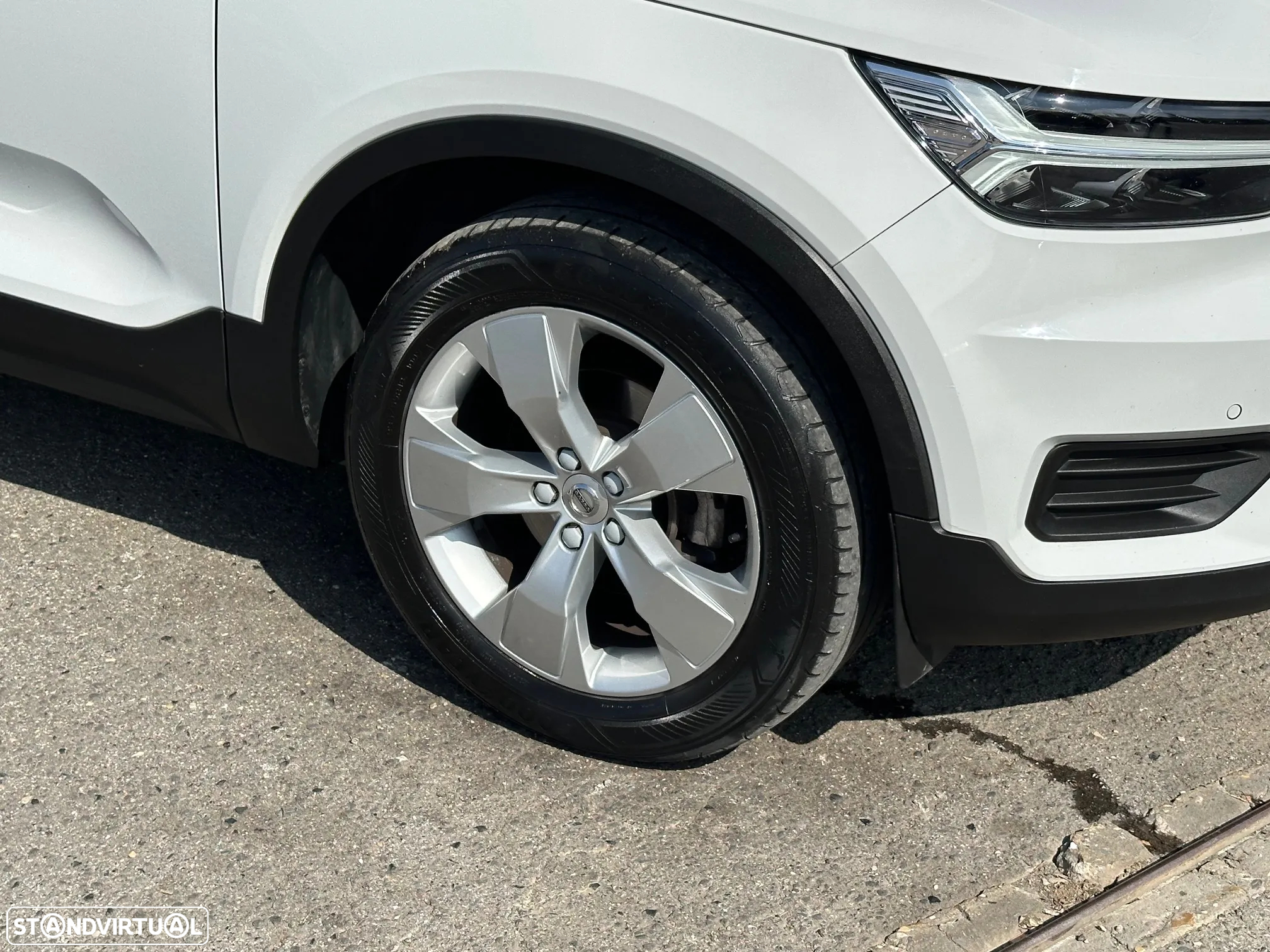 Volvo XC 40 2.0 D3 Momentum Geartronic - 15