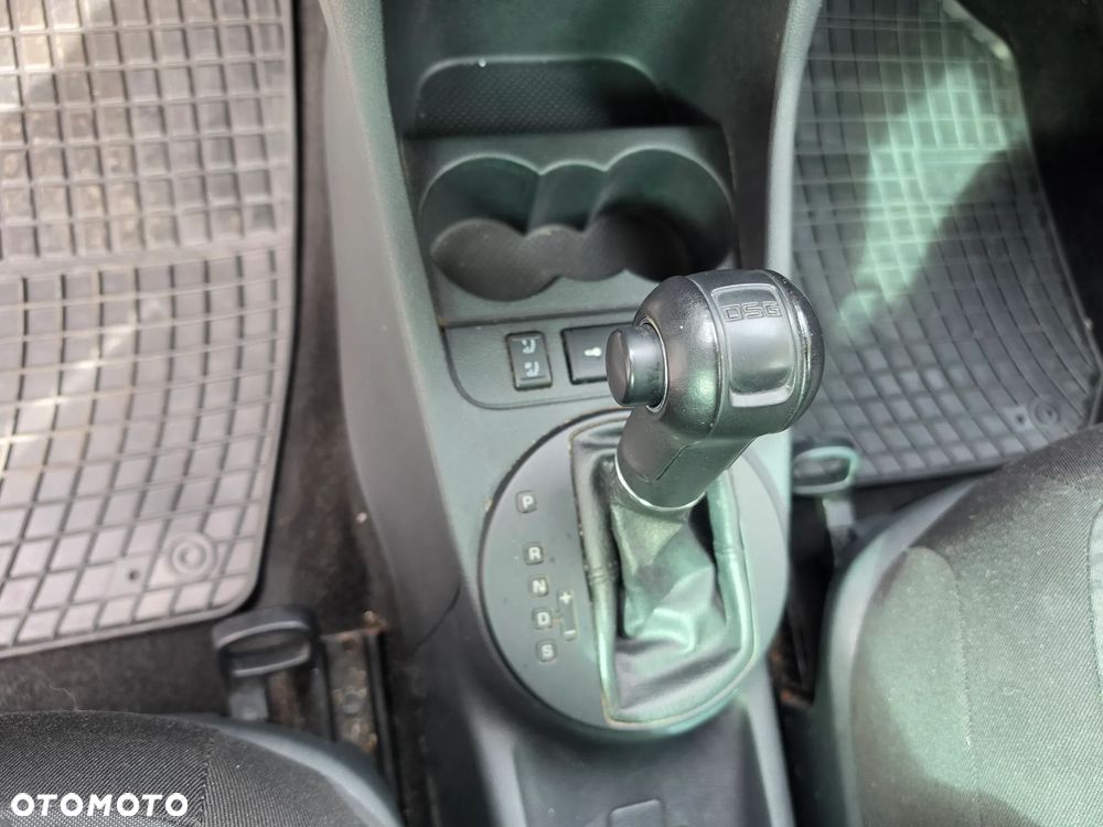Skoda Fabia 1.2 TSI Active DSG - 13