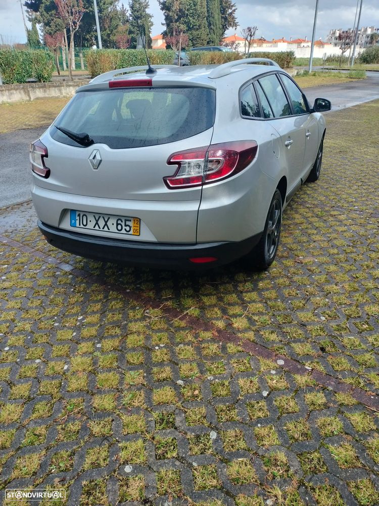 Renault Mégane Sport Tourer 1.5 dCi Comfort SS - 4