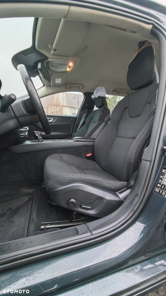 Volvo V60 D3 SCR Momentum - 17