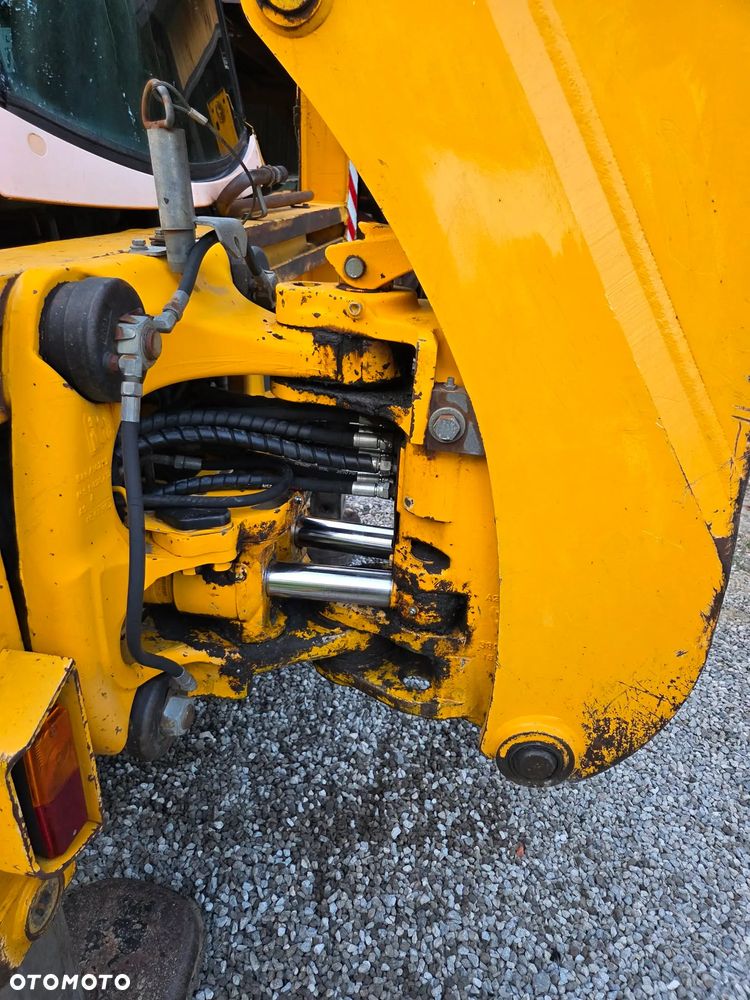 JCB 3CX - 26
