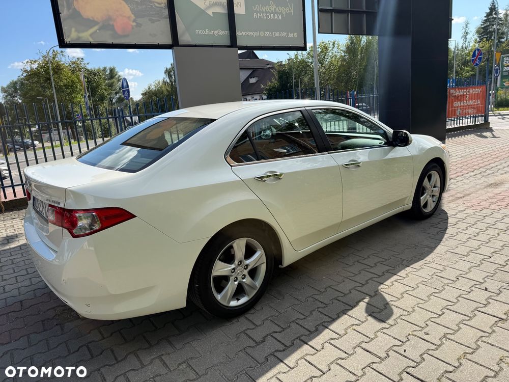 Honda Accord 2.0 Executive - 16