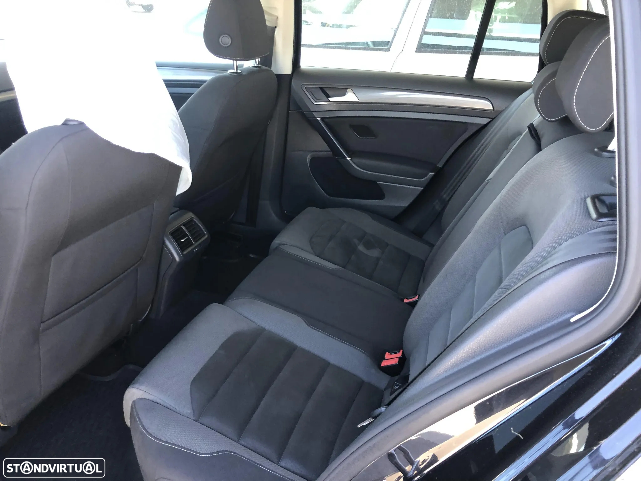 VW Golf Variant 1.6 TDi Highline DSG - 6