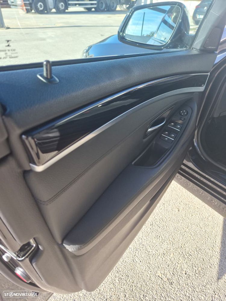 BMW 530 d Pack M Auto - 16