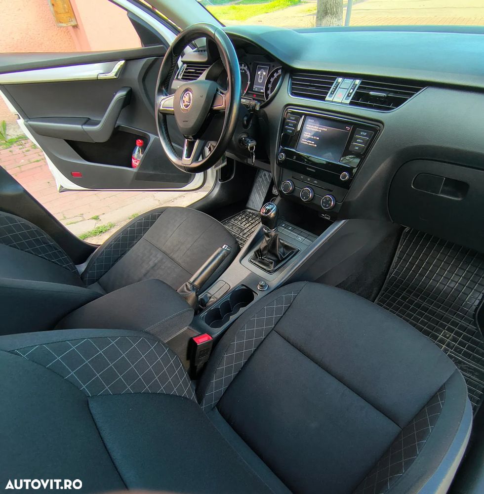 Skoda Octavia - 8