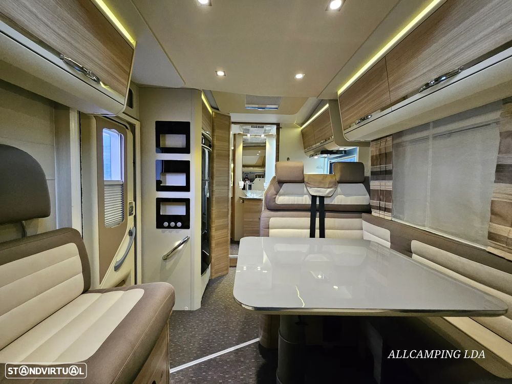 Adria Matrix M670SBC 50 YEARS 5 LUGARES DE LIVRETE CAMA CENTRAL + BASCULANTE - 19