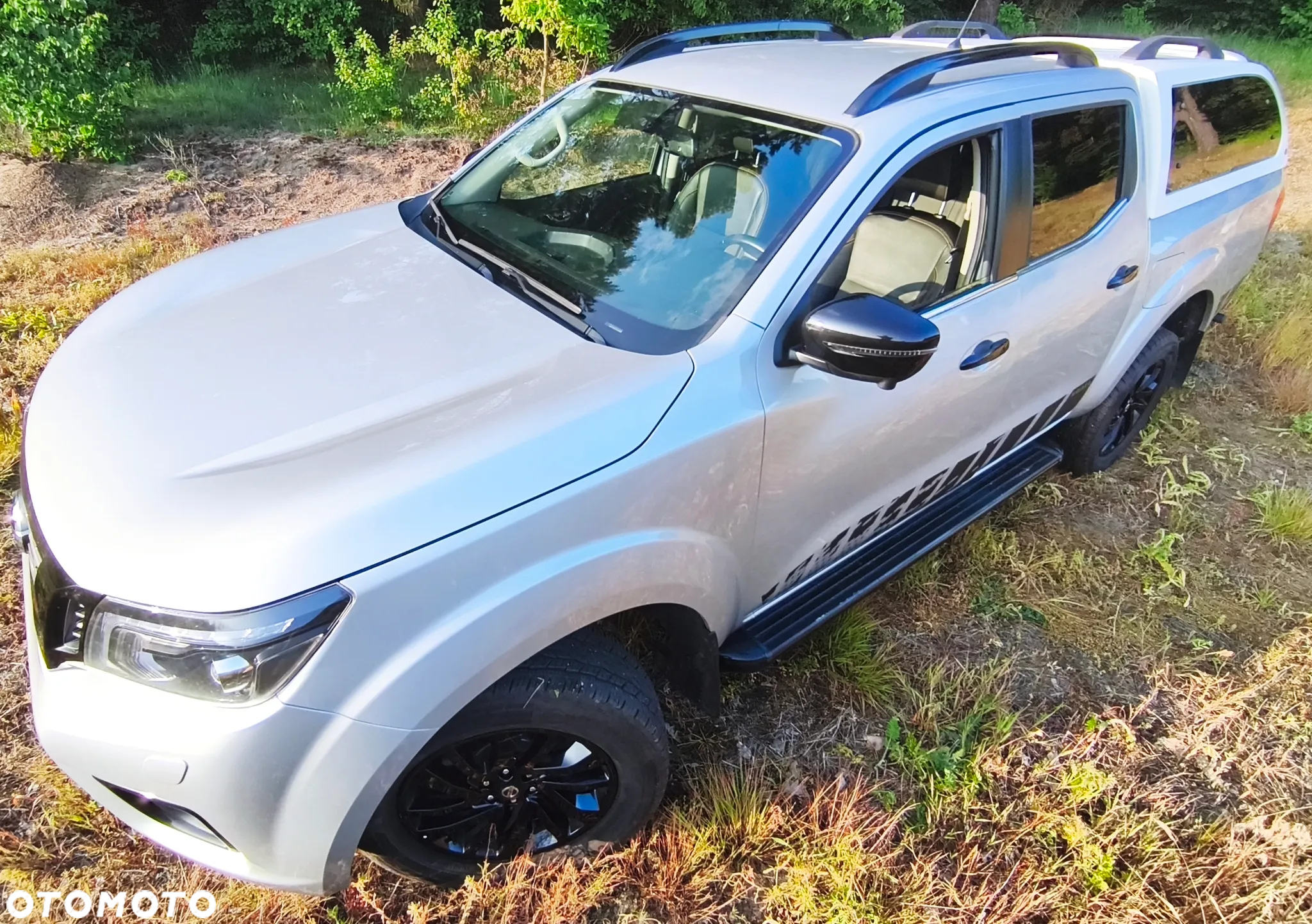 Nissan Navara DC 4x4 Autm N-Guard - 18
