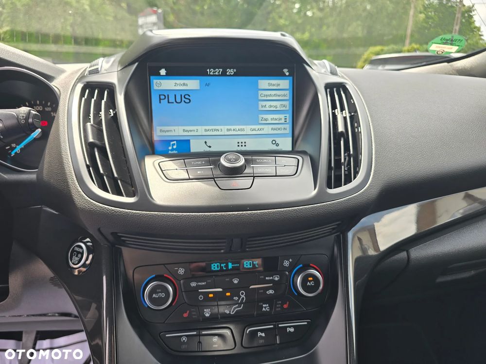 Ford Kuga 2.0 TDCi 2x4 ST-Line - 27