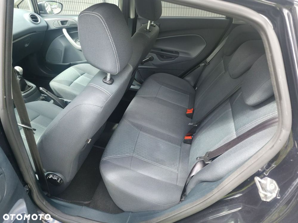 Ford Fiesta - 6