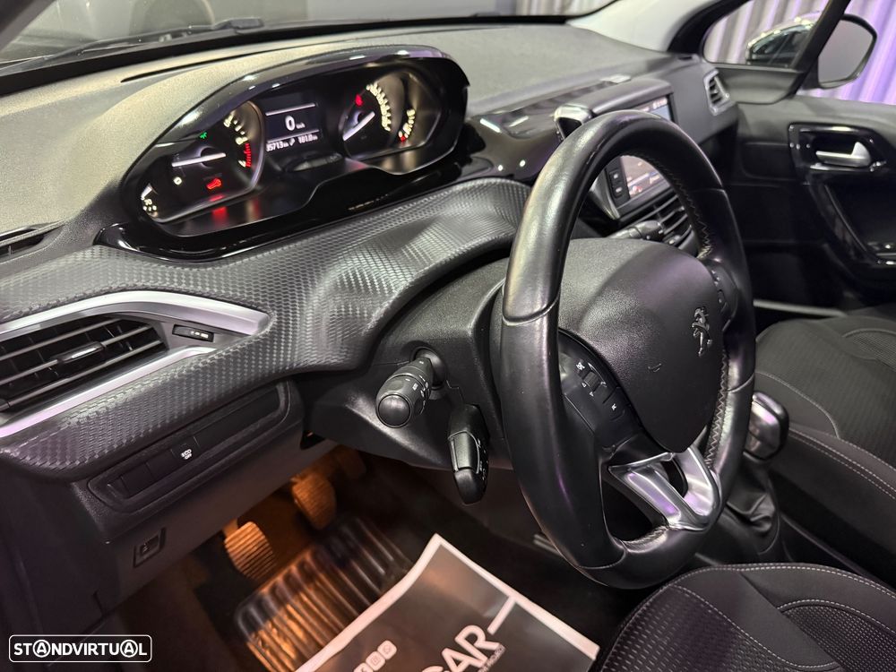 Peugeot 208 PureTech 82 Start & Stop Allure - 15