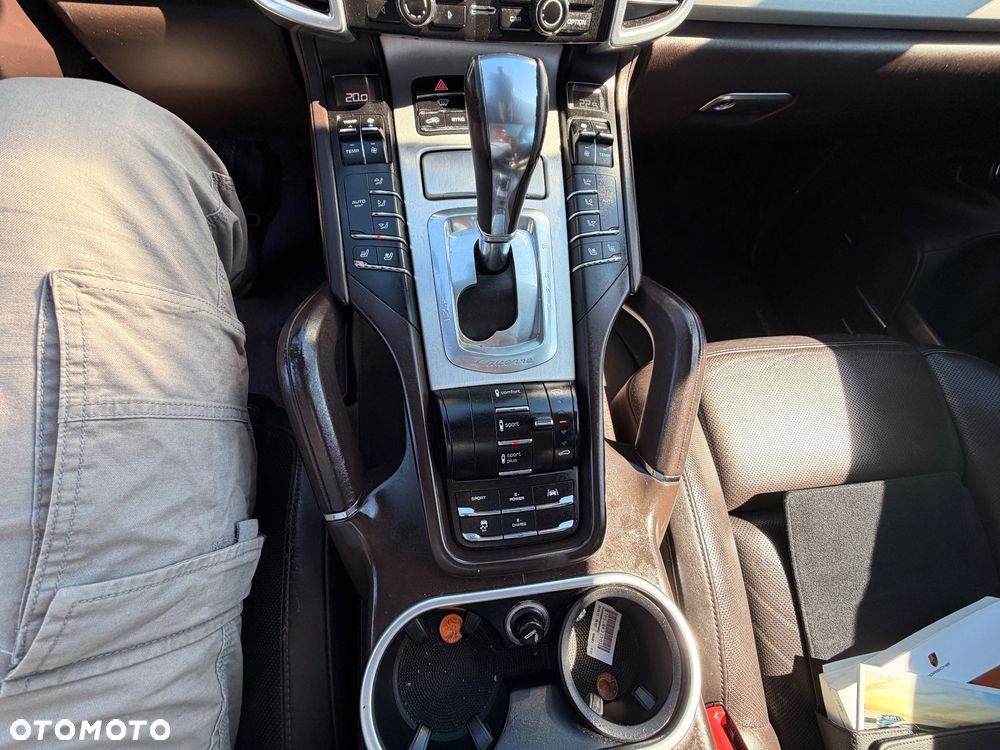 Porsche Cayenne S Tiptronic S - 25
