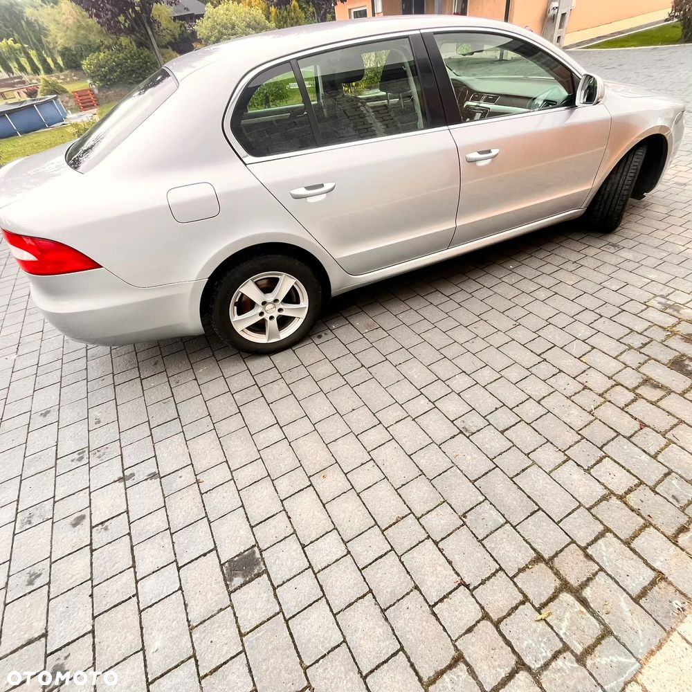 Skoda Superb 2.0 TDI Ambition - 1