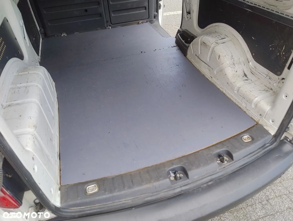 Volkswagen CADDY PO LIFT 1.6 TDI (102KM) LONG (L2H1) KLIMA STAN IDELANY NIE MA RDZY SERWIS KM ! ! ! - 19