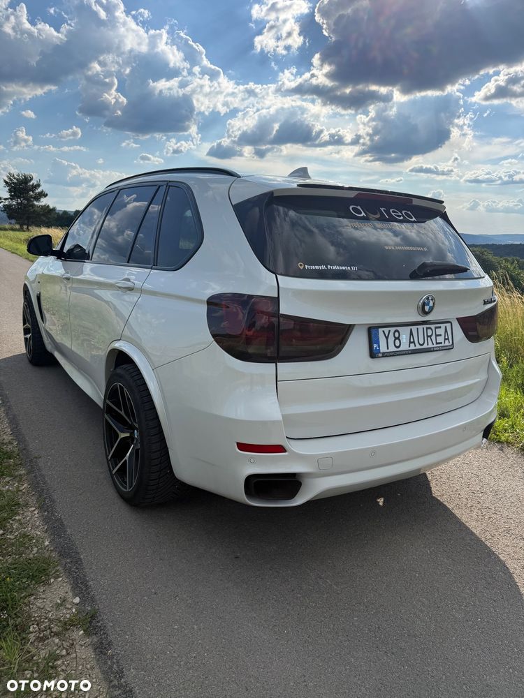 BMW X5 xDrive50i - 2