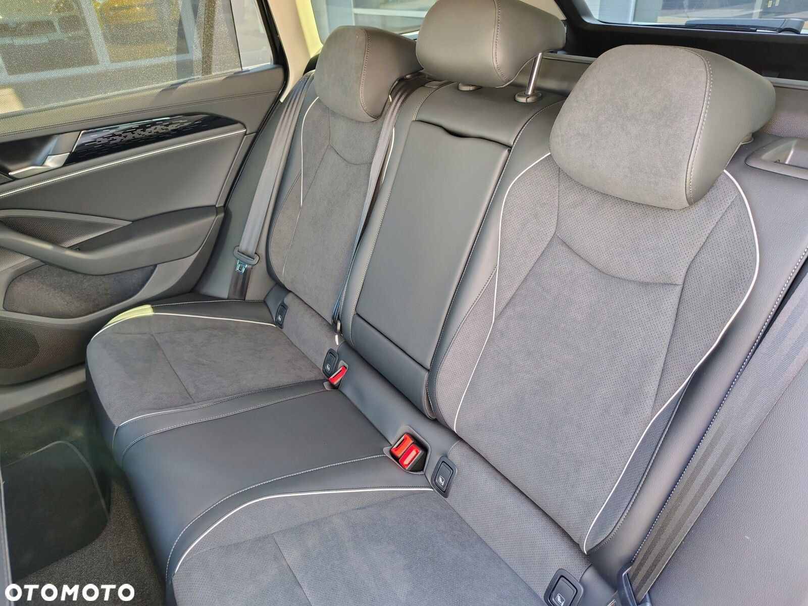 Volkswagen Passat - 26