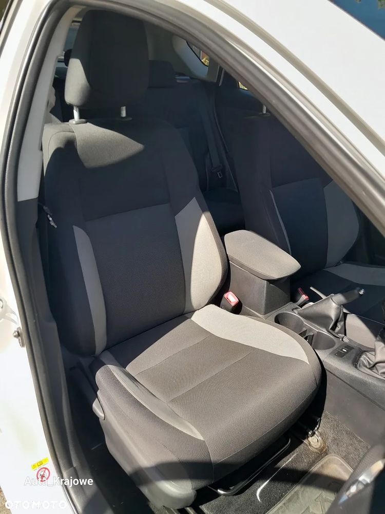 Toyota Auris 1.33 VVT-i Active - 22