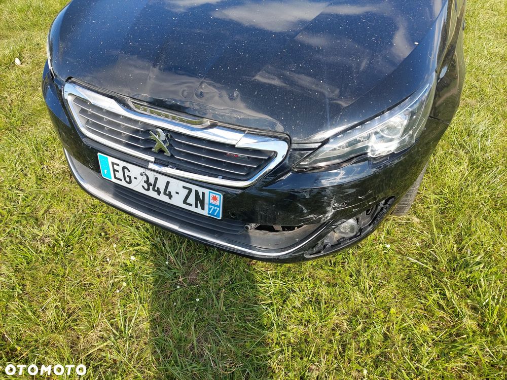 Peugeot 308 ver-1-2-puretech-active-s-s-eat6 - 4