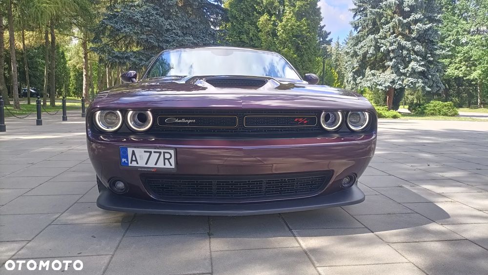 Dodge Challenger - 6