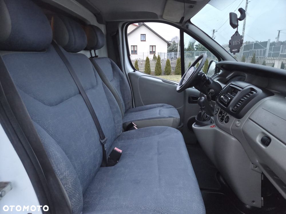 Renault TRAFIC LONG KLIMA TEMPOMAT ORYGINAŁ PRZEBIEG - 8