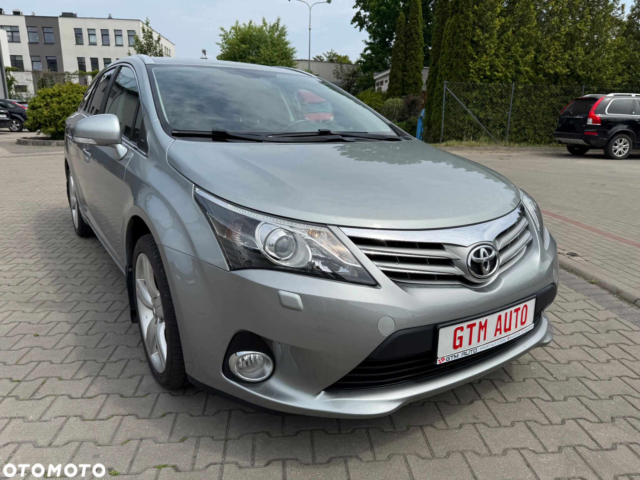 Toyota Avensis 1.8 Premium - 17