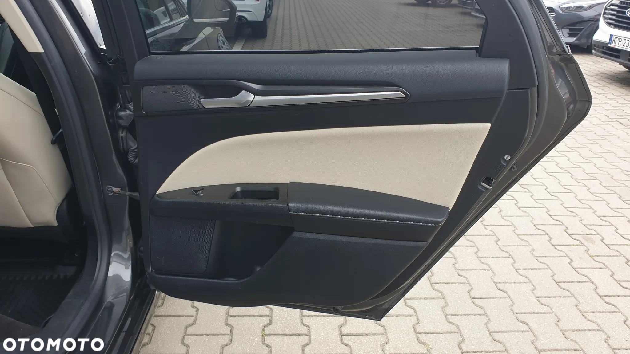 Ford Fusion 2.0 EcoBoost Titanium - 10