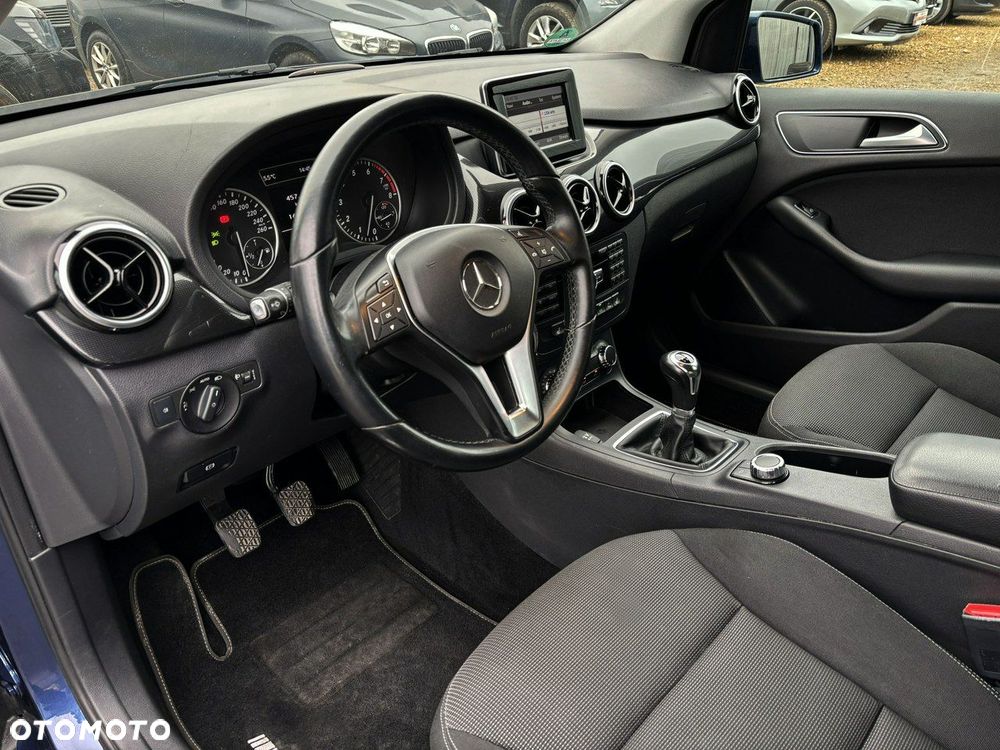 Mercedes-Benz Klasa B 180 Style - 15