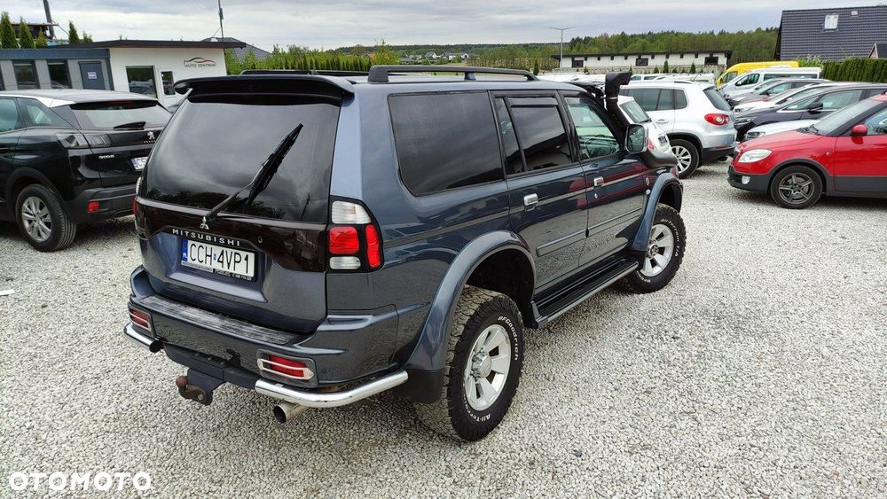 Mitsubishi Pajero - 17