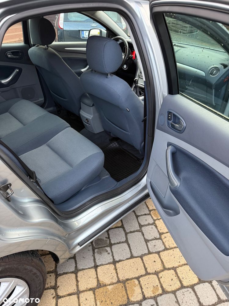 Ford Mondeo - 6