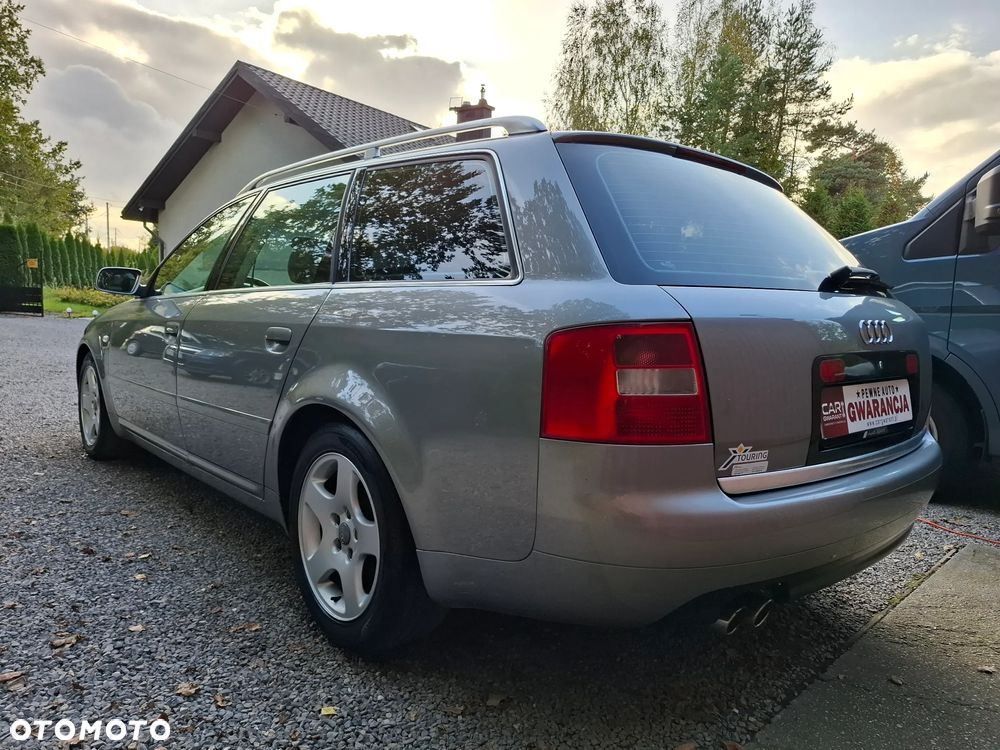 Audi A6 Avant 2.4 - 9