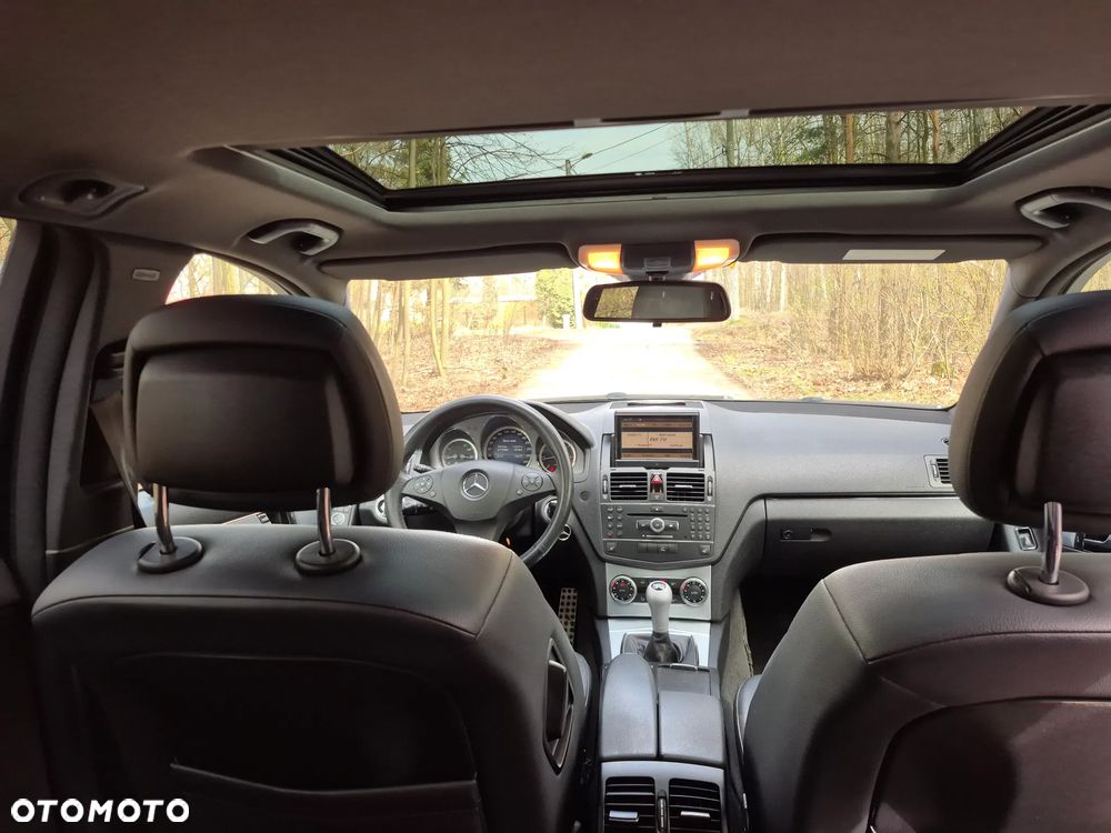 Mercedes-Benz Klasa C 220 CDI Avantgarde - 16