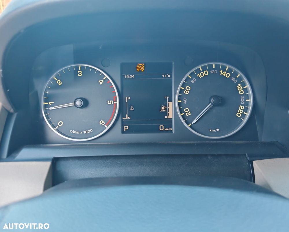 Land Rover Discovery 3.0 SDV6 HSE Aut - 9