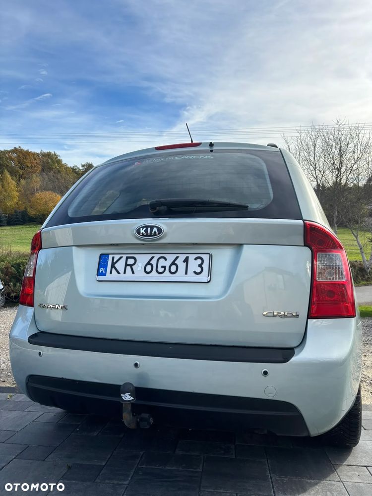 Kia Carens 2.0 CRDi Tour - 5
