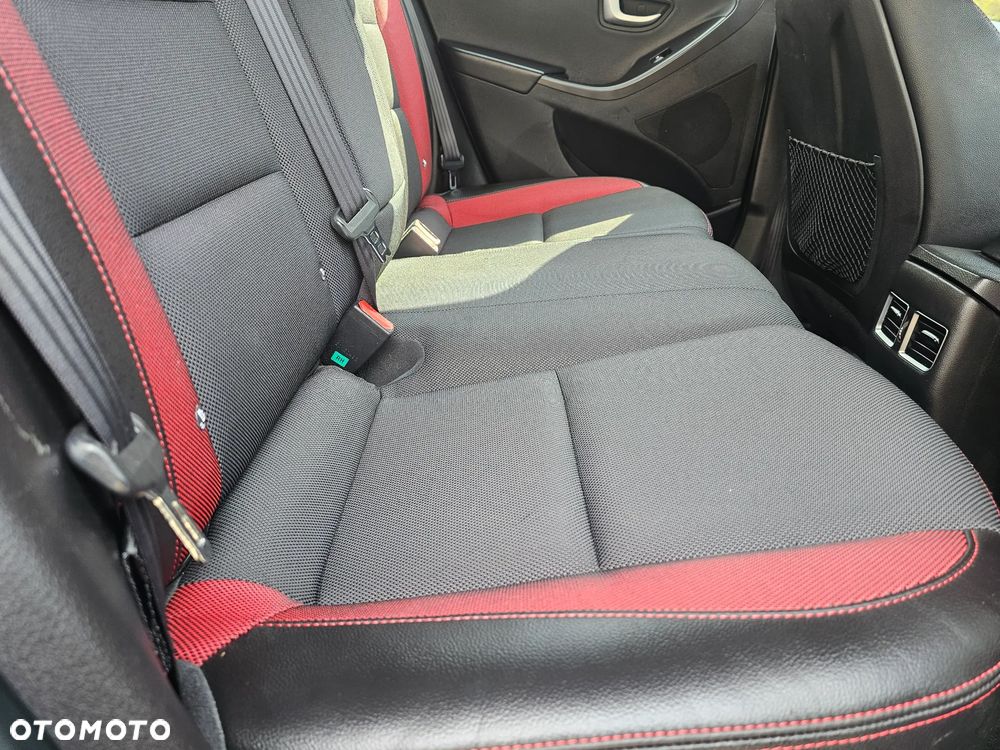 Hyundai i30 1.6 T GDI Turbo - 21