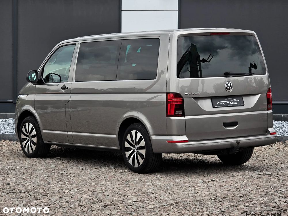 Volkswagen Multivan - 28