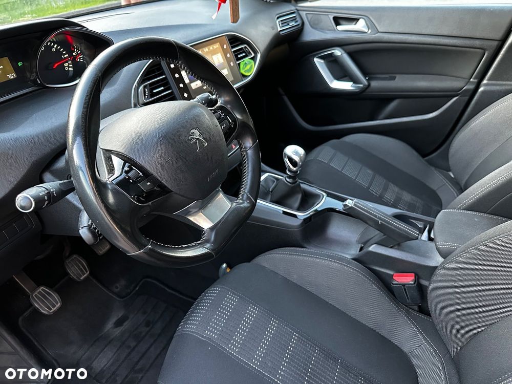Peugeot 308 1.6 BlueHDi Active S&S - 10